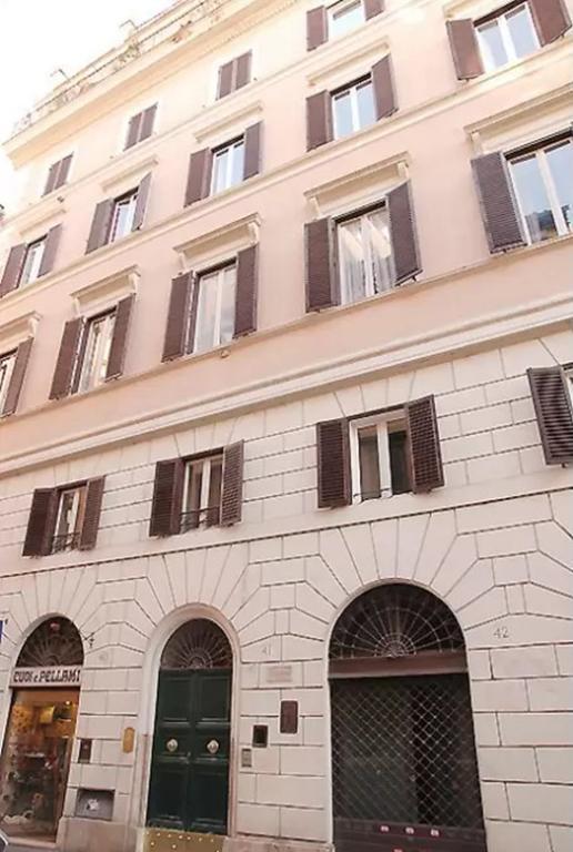 Elegant Apartment Near The Vatican And Piazza Navona Rome Exterior photo