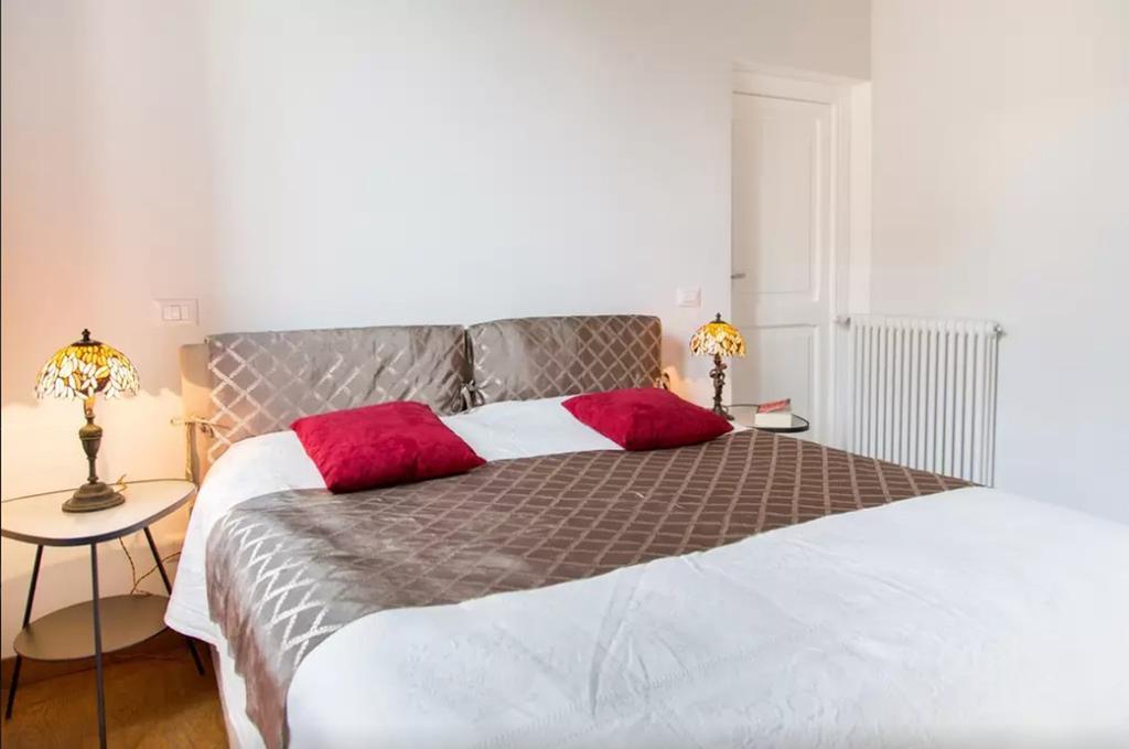 Elegant Apartment Near The Vatican And Piazza Navona Rome Exterior photo